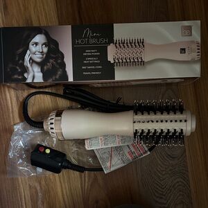Be mini hot brush in pearl pink